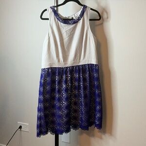 Elegant White and Blue Woman Dress SizeXL